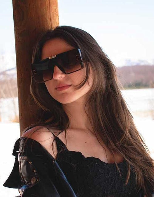 Load image into Gallery viewer, Square Oversized Flat Top Sunglasses with Side Lens Integrated for Women Men B4028
